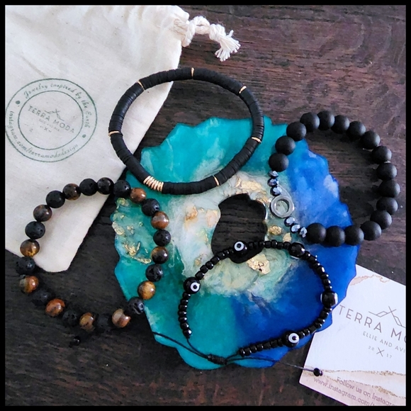 TMD Unisex Matte Black Beaded Bracelet - Picture 5 of 6